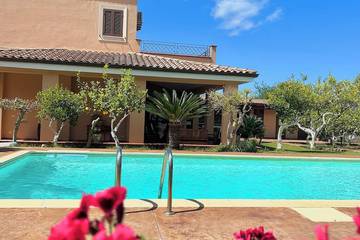 Villa pour 9 personnes, avec jardin et jacuzzi à Carini