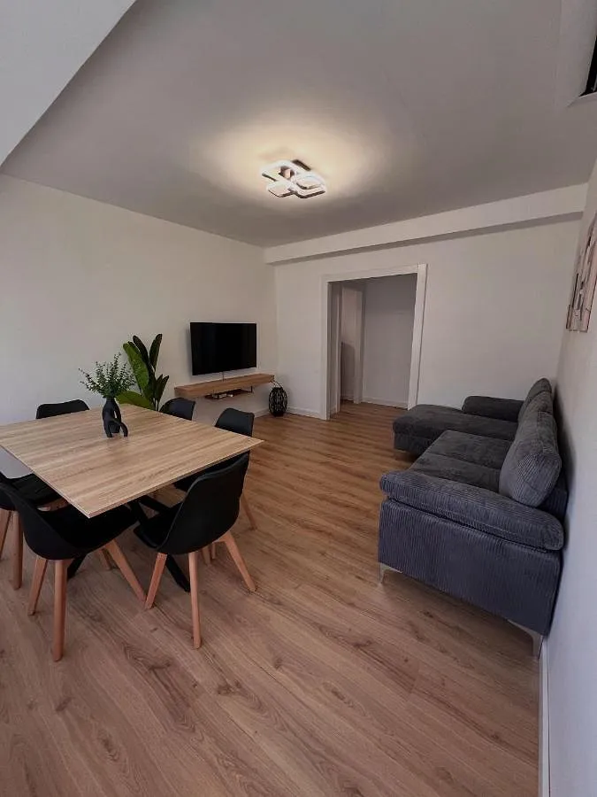 Ferienwohnung für 6 Personen, mit Balkon und Ausblick - 1