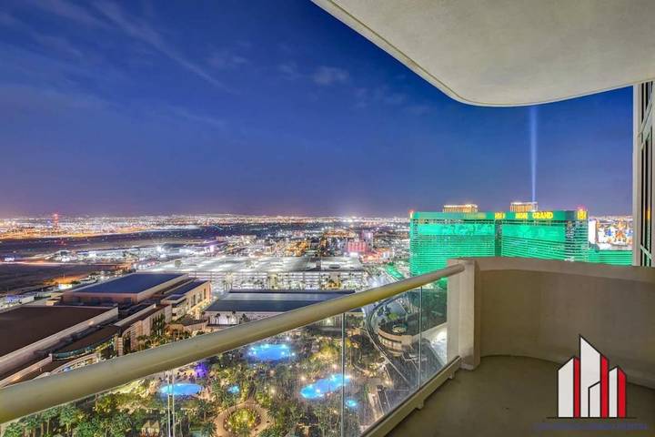 Dom dla 4 osób, z taras i basen w Paradise (Las Vegas)