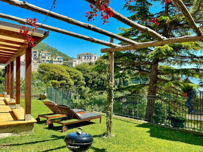 Casa vacanza per 4 persone, con terrazza e giardino in Vietri sul Mare