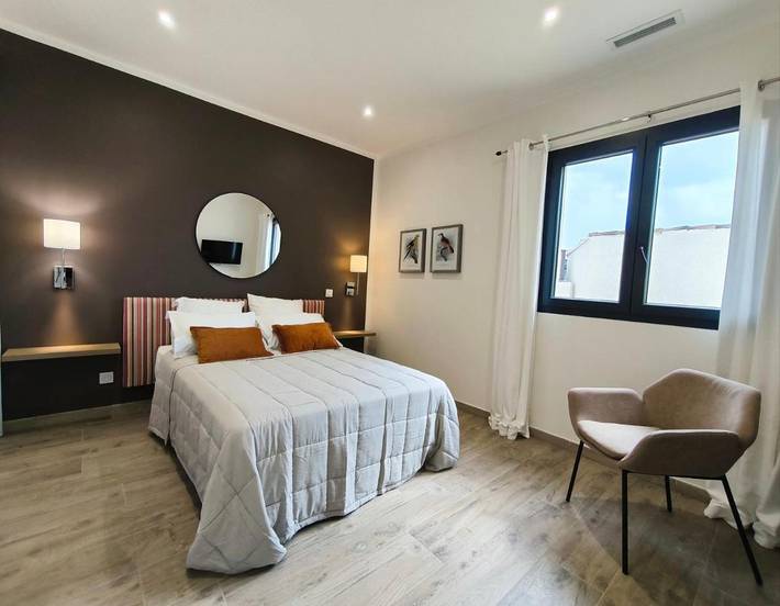 Location de vacances pour 6 personnes, avec vue ainsi que jardin et piscine à Fontarèches - 4