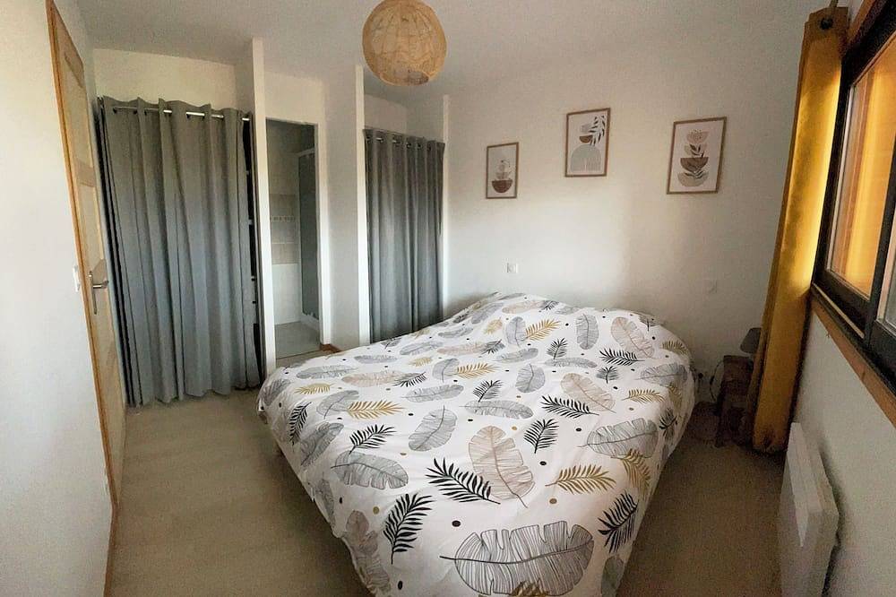 House in the heart of the village  in Marciac, Gers