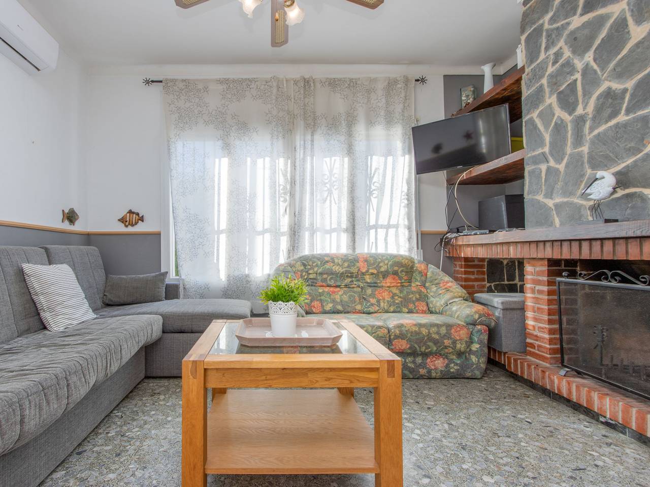 Erbanozi in Castellón de Ampurias, Alt Empordà