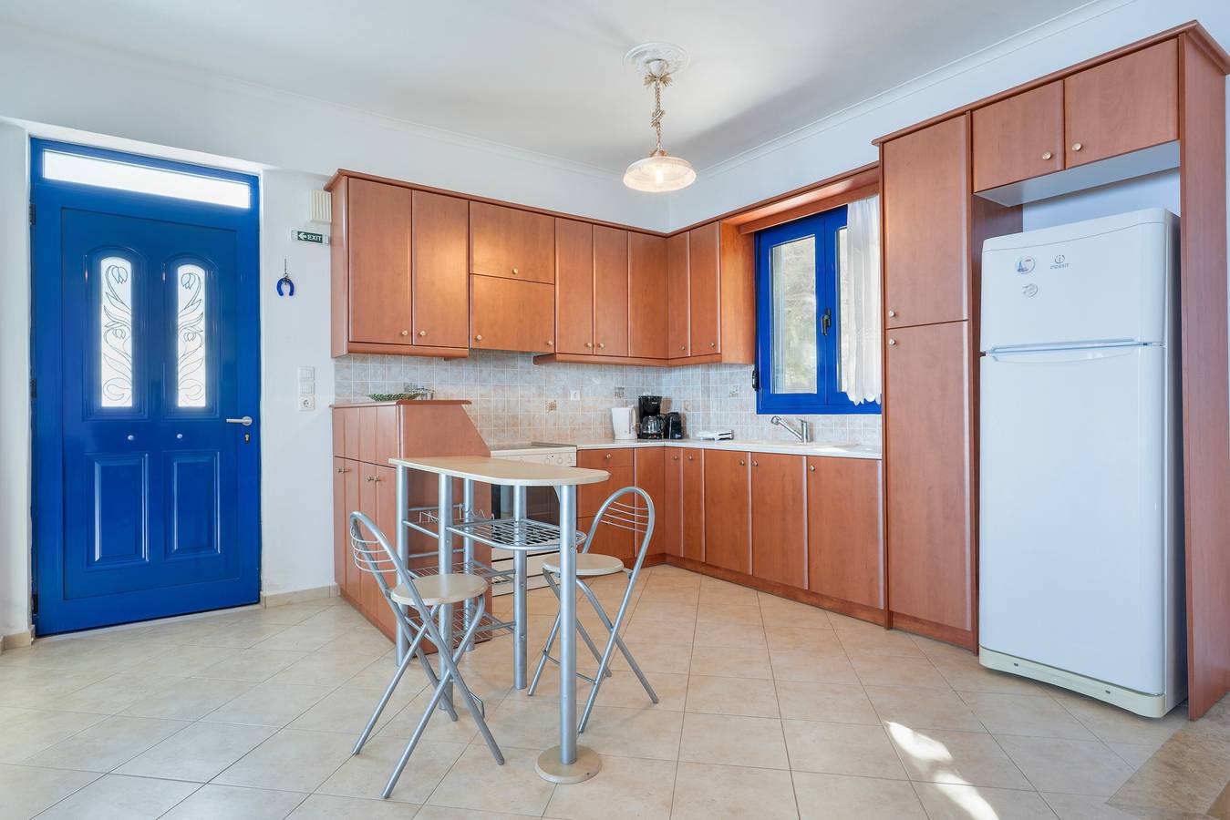 Vakantiehuis 'Blue Window Seaview Maisonette' met Zeezicht, Wifi en Airconditioning, foto 7