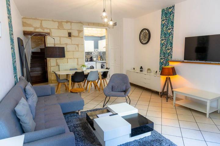 Location de vacances pour 8 personnes, avec terrasse à Chinon - 2