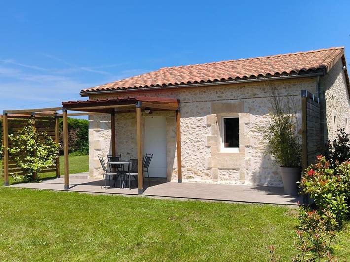Location de vacances pour 4 personnes, avec jardin à Saint-Laurent-des-Vignes - 4