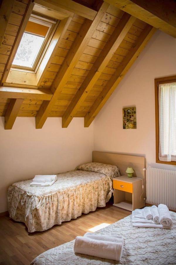 Gîte pour 2 personnes, avec jardin à Ovaro - 2