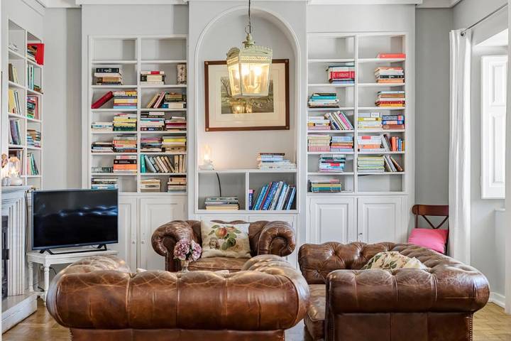 Location de vacances pour 22 personnes, avec vue ainsi que jardin et piscine, animaux acceptés à Sintra - 3