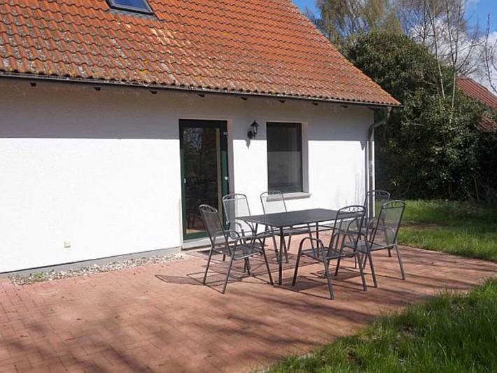 Ferienwohnung für 7 Personen, mit Terrasse und Garten in Dreschvitz - 2