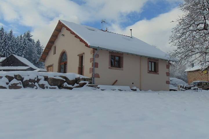 Location de vacances pour 12 personnes, avec sauna et terrasse dans Grande cascade de Tendon