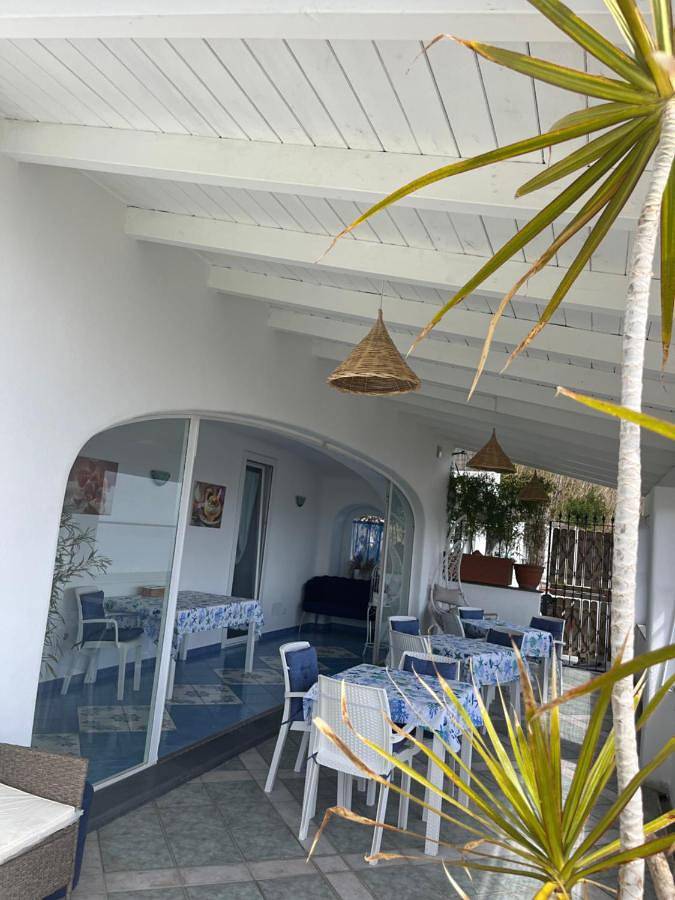 Chambre d’hôte pour 8 personnes, avec jardin ainsi que piscine et vue dans Ischia - 2