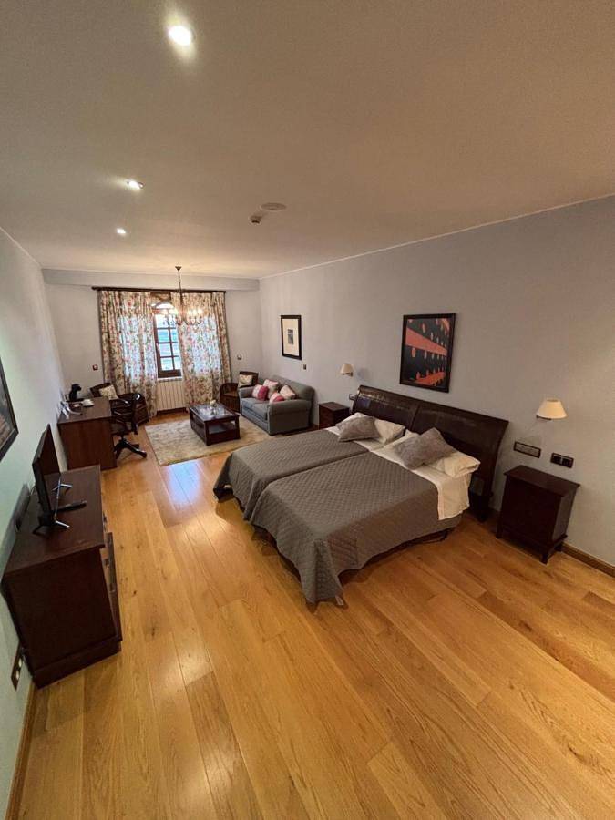 Hôtel pour 2 personnes, avec Terrasse ainsi que Jardin et Vue à Cariñena