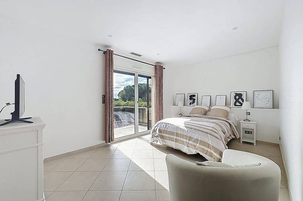 Villa Calma, Confort, Piscine & Jacuzzi in Teyran, Region de Montpellier