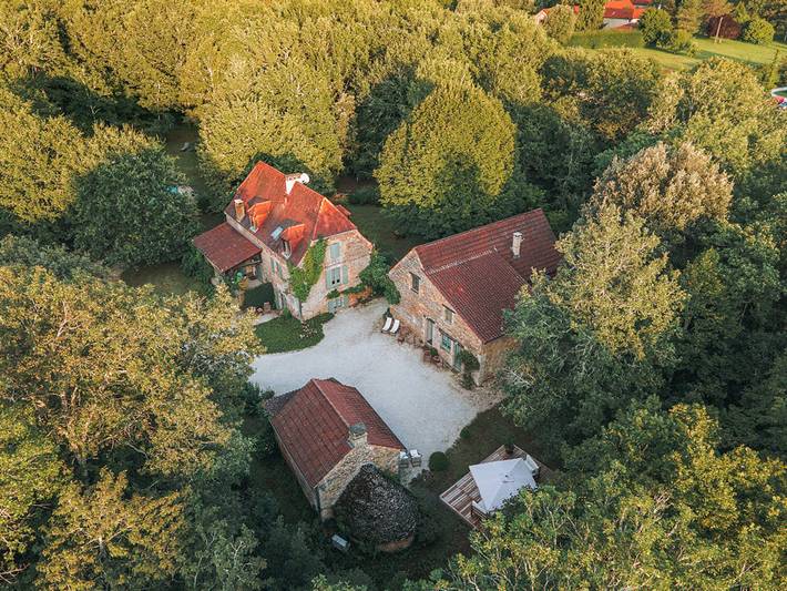 Location de vacances pour 2 personnes, avec jardin et piscine à Sainte-Nathalène - 2