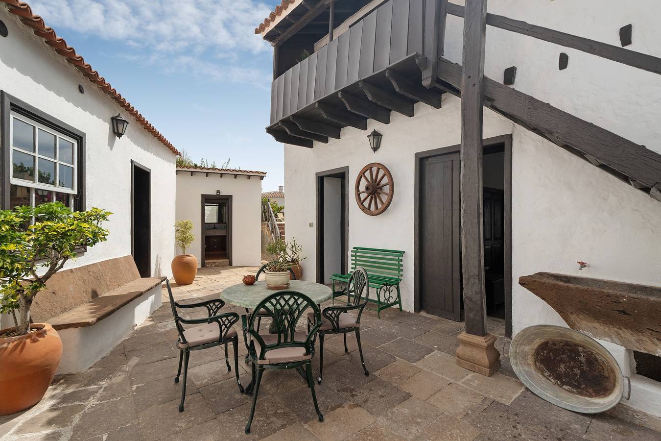 Rural Vacation Home 'La Tunera' with Sea View, Private Pool and Wi-Fi in Villa de Arico, Arico