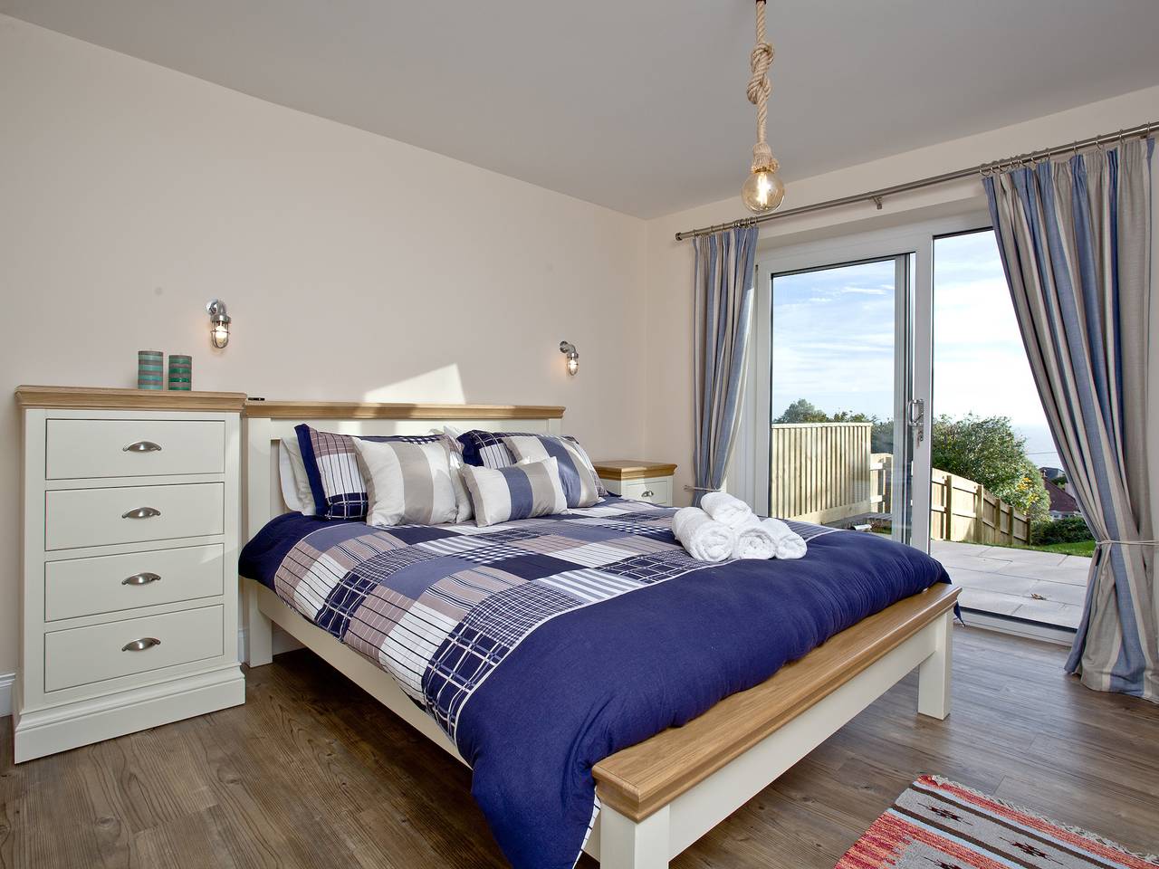 Entire apartment, Orestone Garden Apartment in Dawlish, Devon