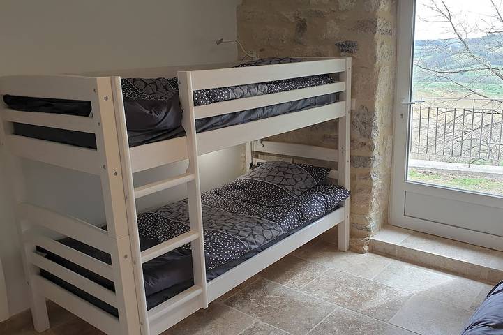 Location de vacances pour 5 personnes, avec piscine ainsi que balcon et jardin à Lauzerte - 3