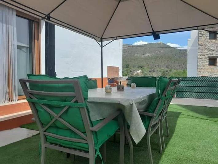 Gîte pour 8 personnes, avec jardin à Montanejos - 2