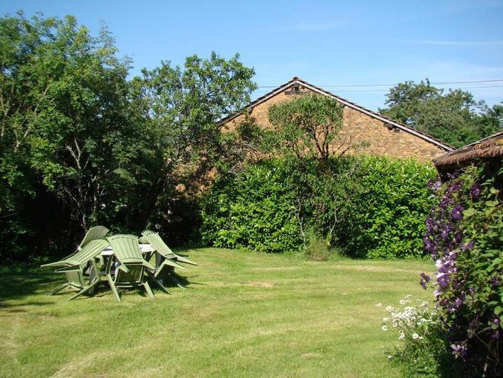 Location de vacances pour 7 personnes, avec jardin à Le Châtenet-en-Dognon - 2