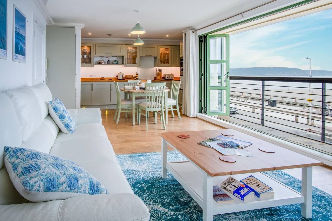 Entire apartment, 3 St Bride's Bay View - 3 Bedroom - Broad Haven in Broad Haven, Pembrokeshire