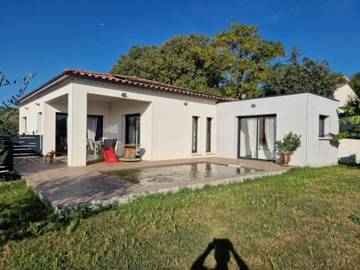 Gîte pour 6 personnes, avec terrasse et jardin, animaux acceptés à Boisset-et-Gaujac
