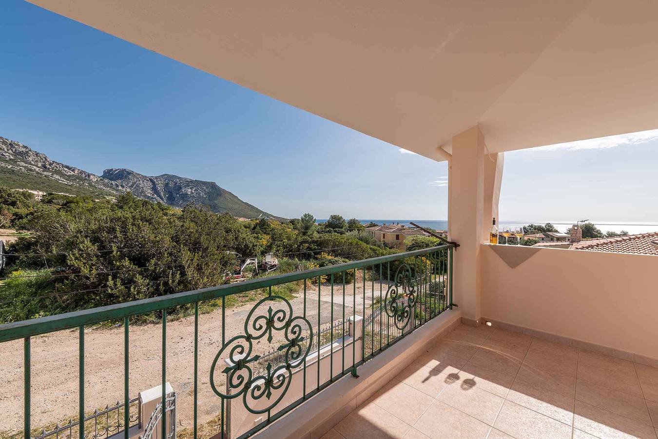 Casa vacacional con terraza y lavadora  in Cala Gonone, Dorgali