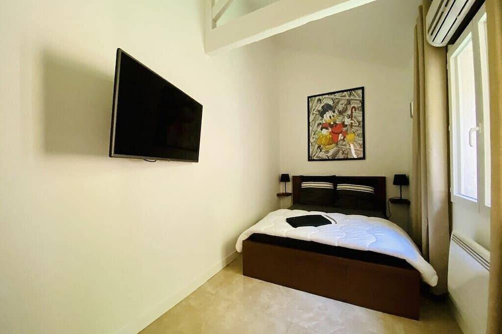 Villa Fg, semi-contemporary, ideal swimming pool for a dream vacation in Mougins, Cannes region