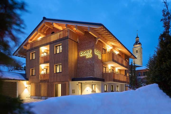 Ferienhaus für 7 Personen, mit Garten und Ausblick sowie Sauna und Pool in Lech am Arlberg