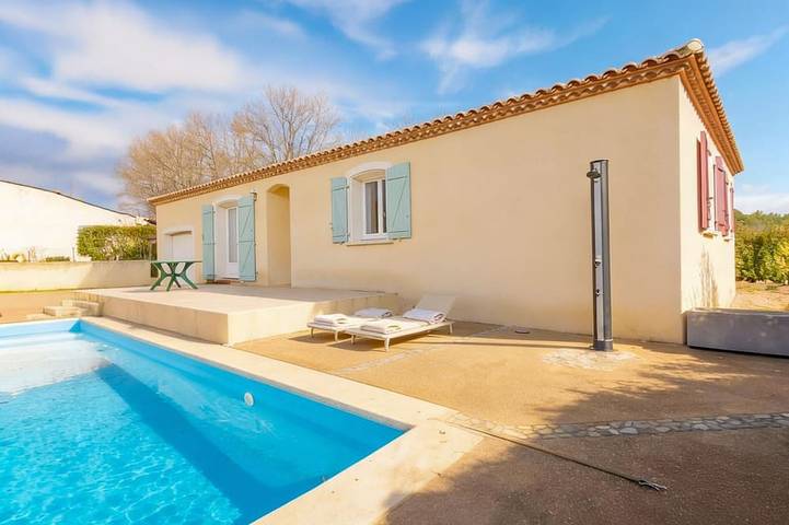 Location de vacances pour 5 personnes, avec jardin à Aigues-Vives (Hérault)