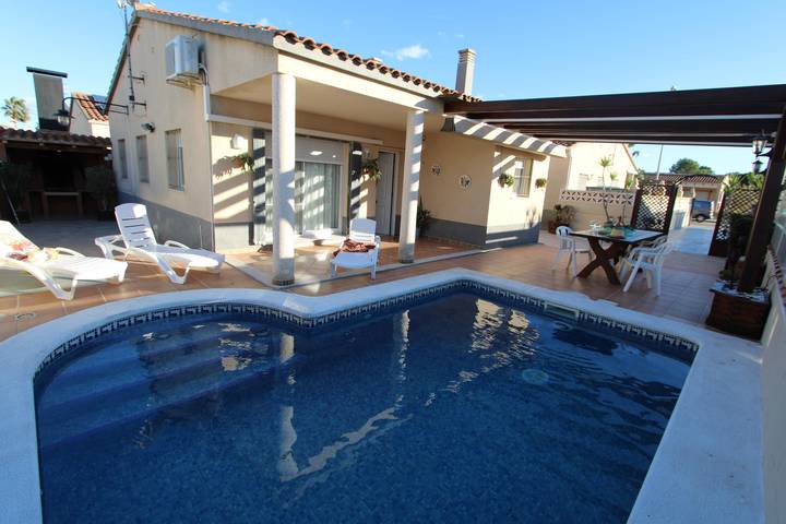 Chalet für 7 Personen, mit Garten und Terrasse in Riumar - 4