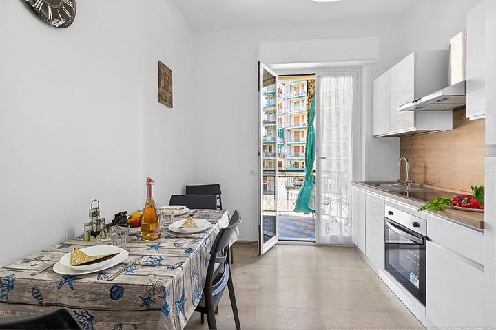 Gîte pour 2 personnes, avec balcon à Borghetto Santo Spirito - 4