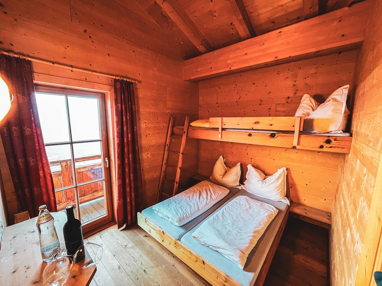 Hel ferielejlighed, Dreibettzimmer I in Hochoetz, Oetz