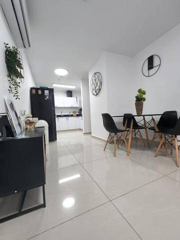 Gîte pour 3 personnes, avec balcon à Ashdod