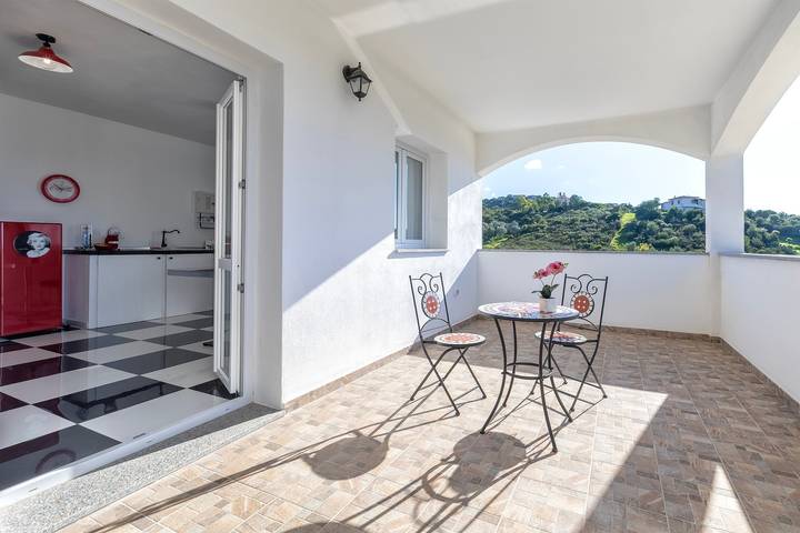 Appartement 'Vintage Village- Années 50' avec vue montagne, Wi-Fi et climatisation in Alghero, Province de Sassari