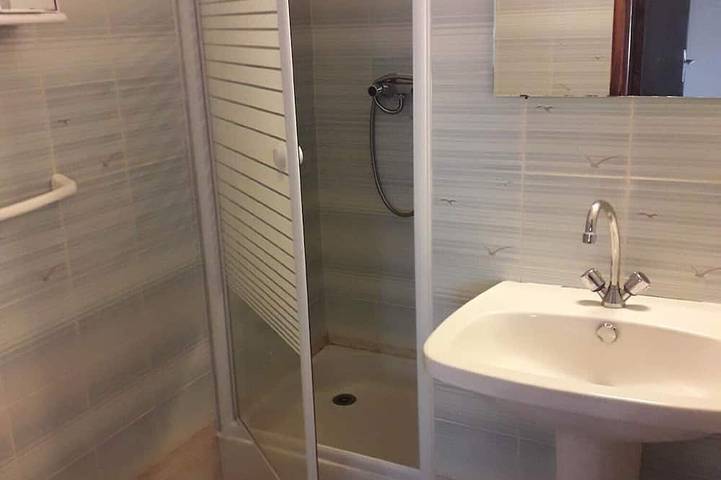 Gîte pour 4 personnes, avec jacuzzi et terrasse ainsi que jardin et piscine à Carcheto-Brustico - 3