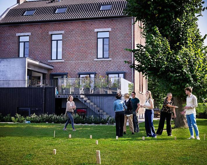 Location de vacances pour 26 personnes, avec jardin ainsi que jacuzzi et sauna à Maasmechelen - 2