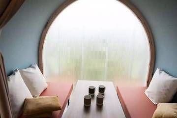 Camping pour 4 Personnes dans Coëx, Vallée de la Loire, Photo 2