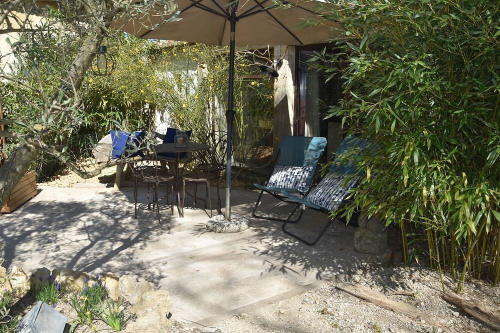 Gite Charm Y Comodidad En Provence in Lagnes, Parque natural regional del Luberon