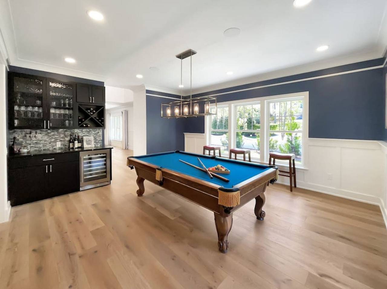 New Construction Modern Luxury Retreat w 6 Beds in North Sea (NY), Los Hamptons