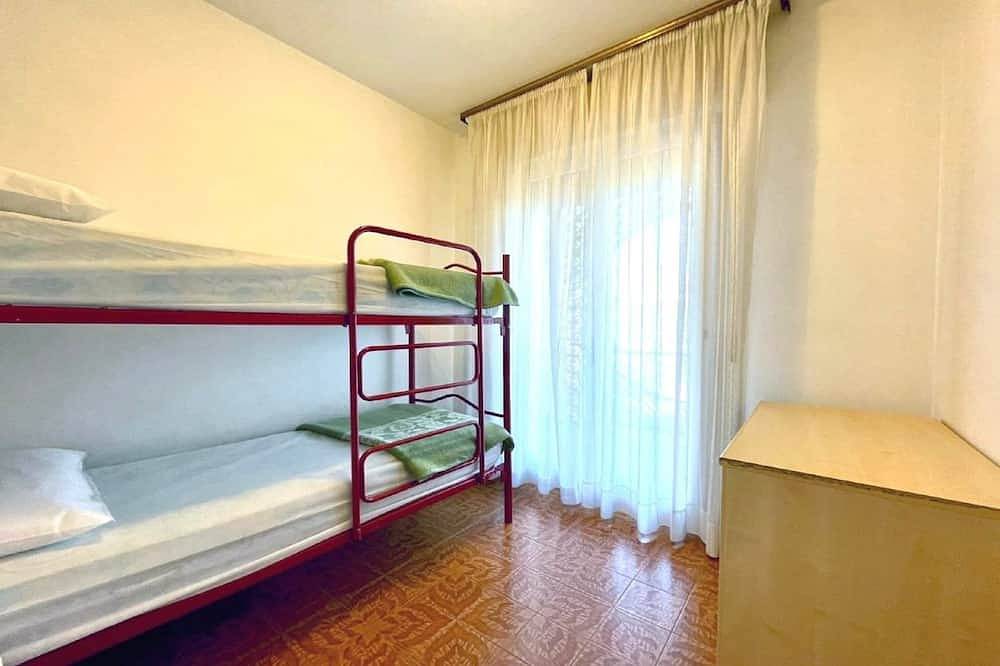 Tranquil Villa in Caorle with Pool in Porto Santa Margherita, Caorle
