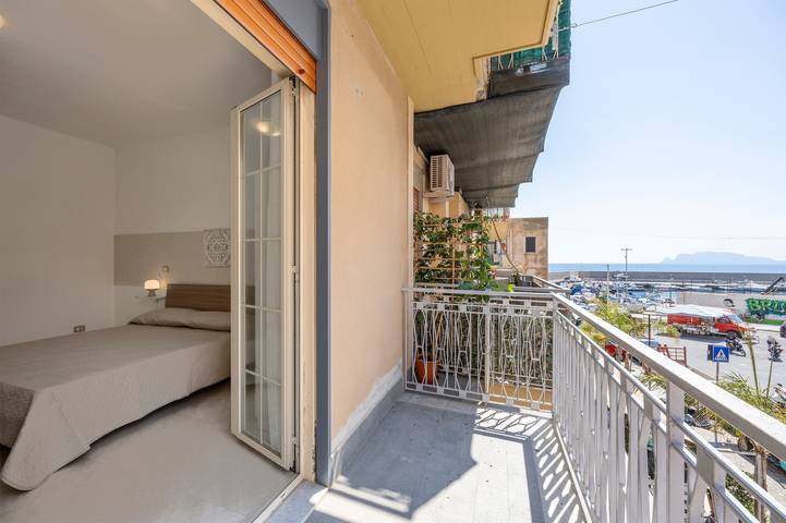 Ferienhaus für 12 Personen, mit Balkon in Palermo - 2