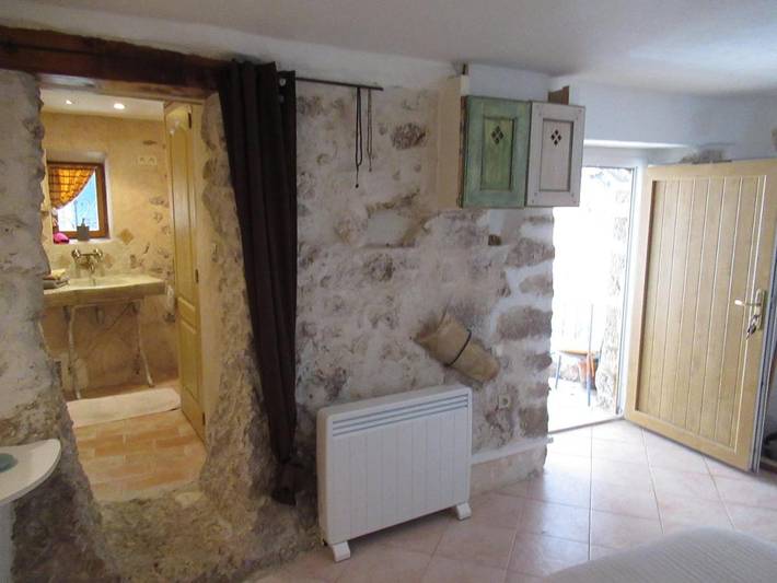 Gîte pour 2 personnes, avec terrasse à Aspremont