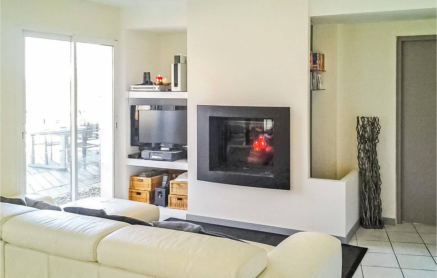 Apt. de 148m2 avec piscine et jardin près d'Internet in La Roche-Chalais, Périgord Vert