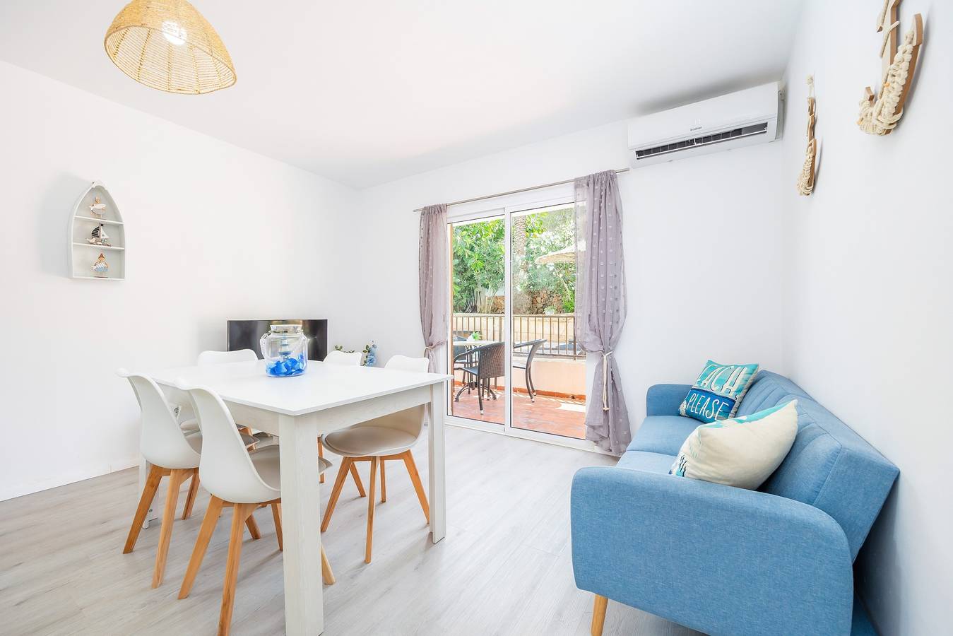Entire apartment, "Gran Sol Family 2" Apartment with Shared Pool, Wi-Fi & Ac (Tourist Tax Included) in Cala Serena, Felanitx