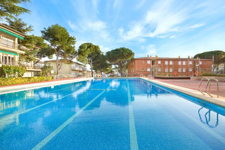 Apartamento de férias para 4 pessoas, com jardim e piscina - 1