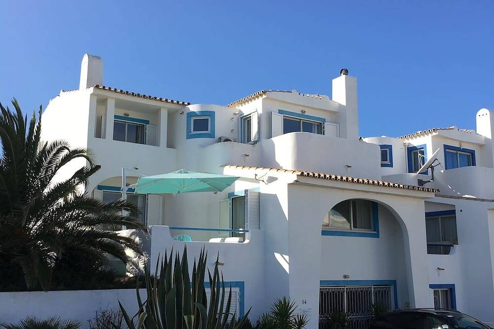 Villa Muramaris, Impresionante vista al mar, jardín privado con piscina. Diseño y arte in Salema, Parque Natural del Suroeste Alentejano y Costa Vicentina