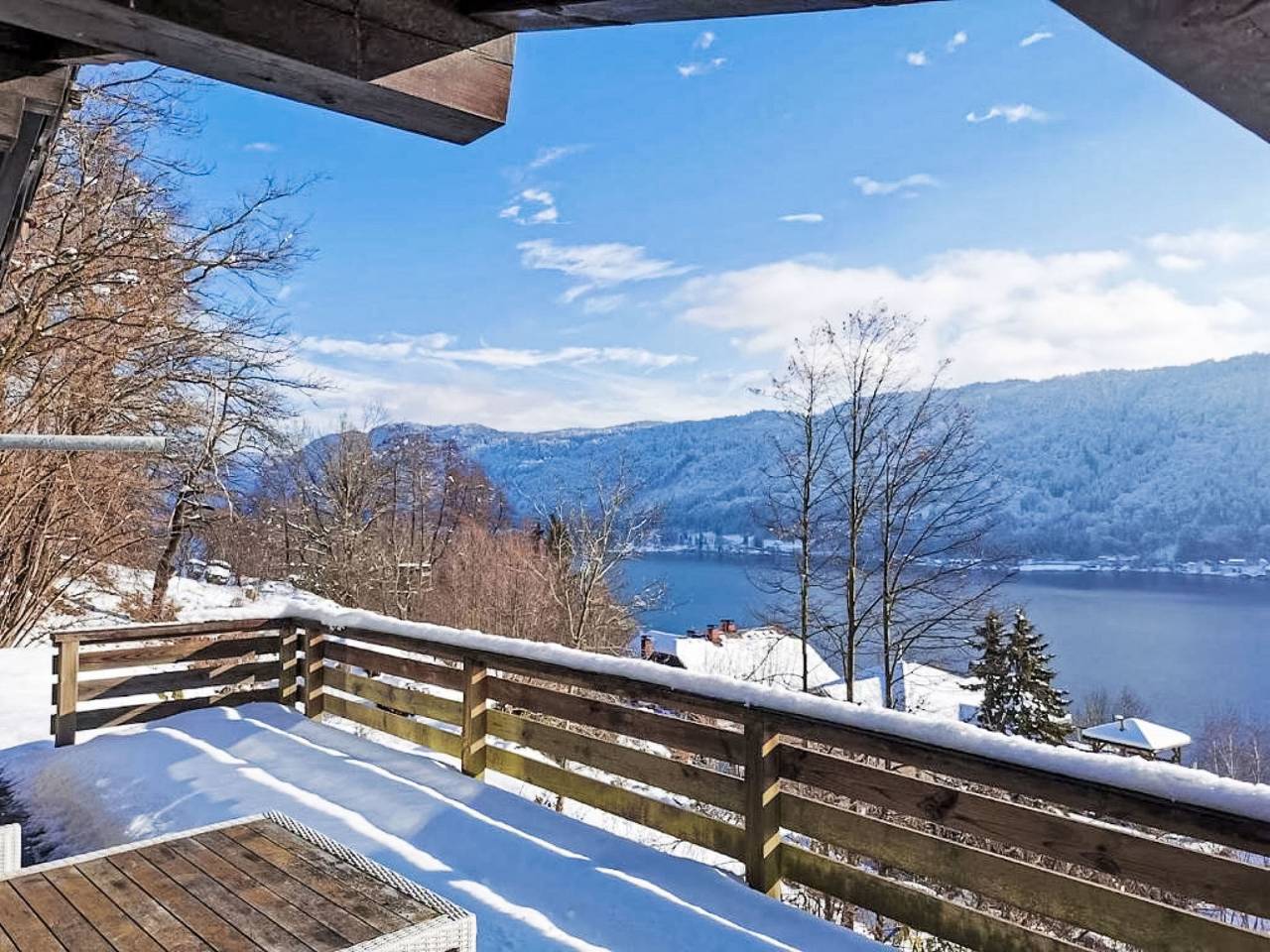 Häuschen am Waldrand in Lago Treffen am Ossiacher, Gerlitzen