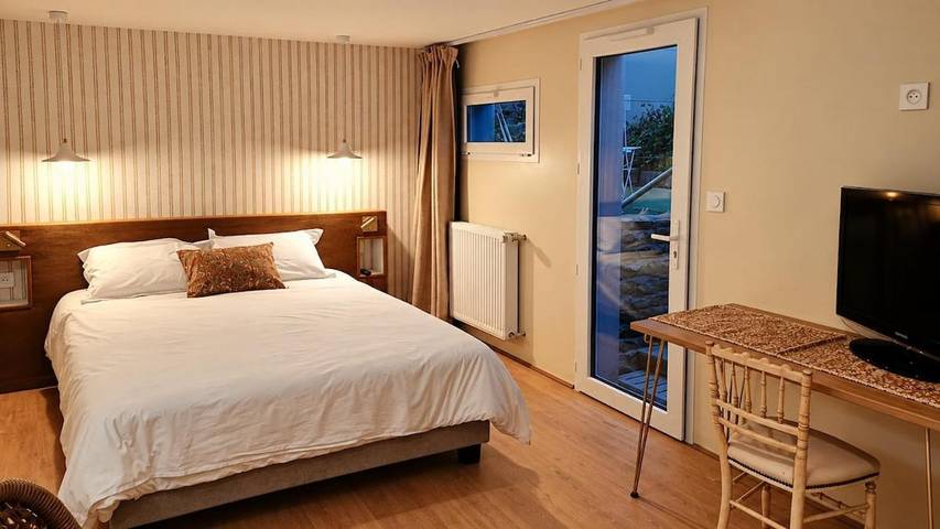 Gîte pour 2 personnes, avec Terrasse à Chartres-de-Bretagne