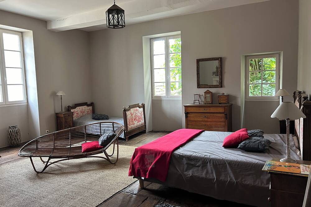 Maison de Famille récemment rénovée in Lalinde, Périgord Pourpre