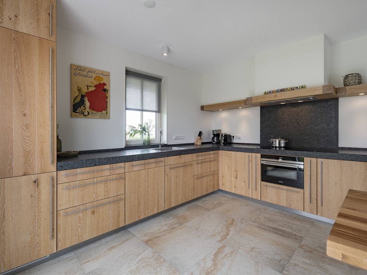 Villa in Tjeukemeer mit Sauna in Delfstrahuizen, Friesland